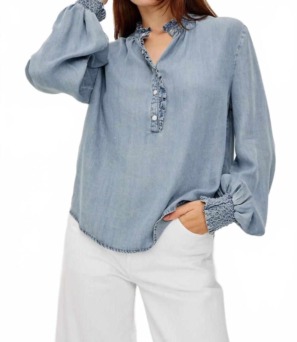 NEW RAILS kimmy long sleeve top in washed blue